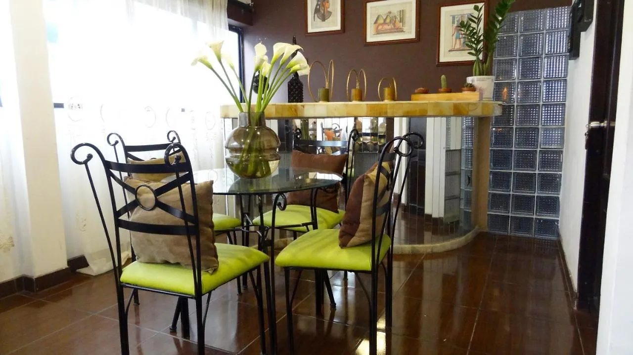 Hostal Villa 97 Guayaquil 3*,  Ecuador